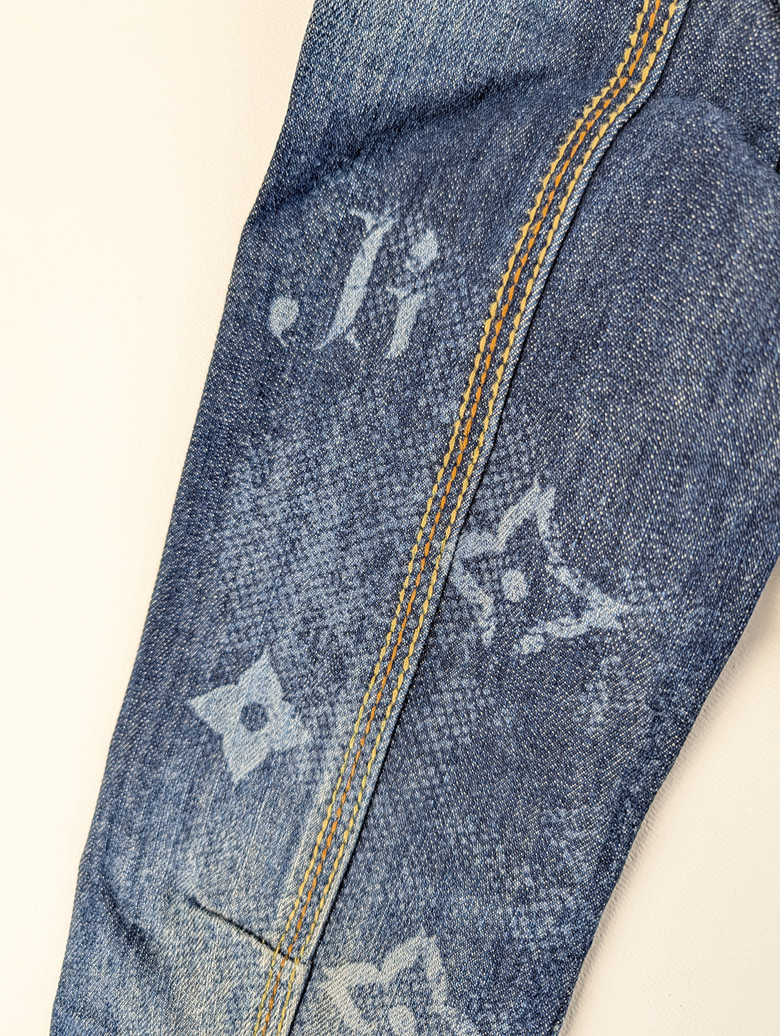Tattoo-Jacket