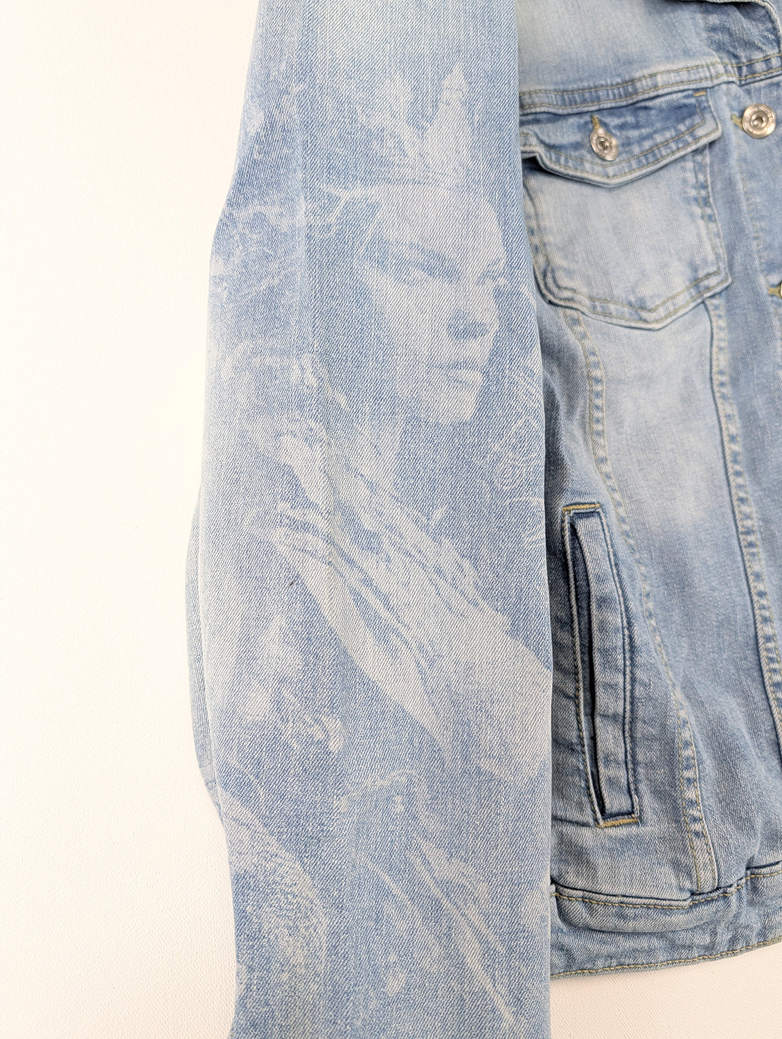 Tattoo-Jacket