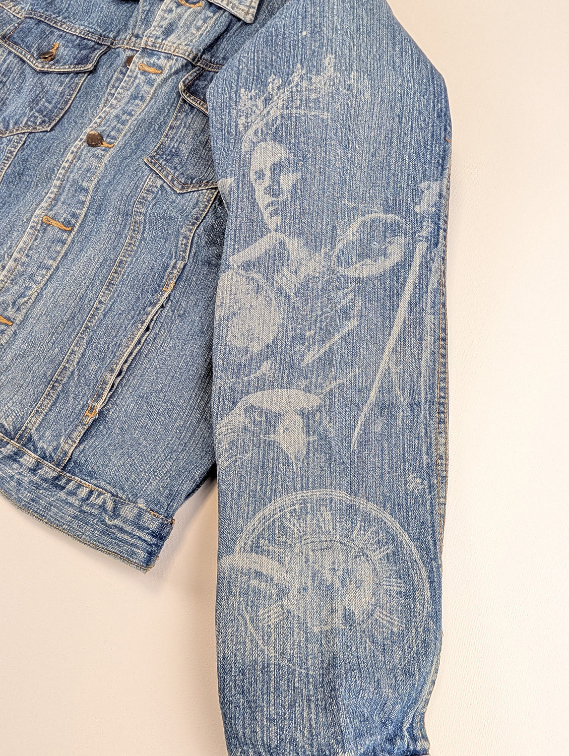 Tattoo-Jacket