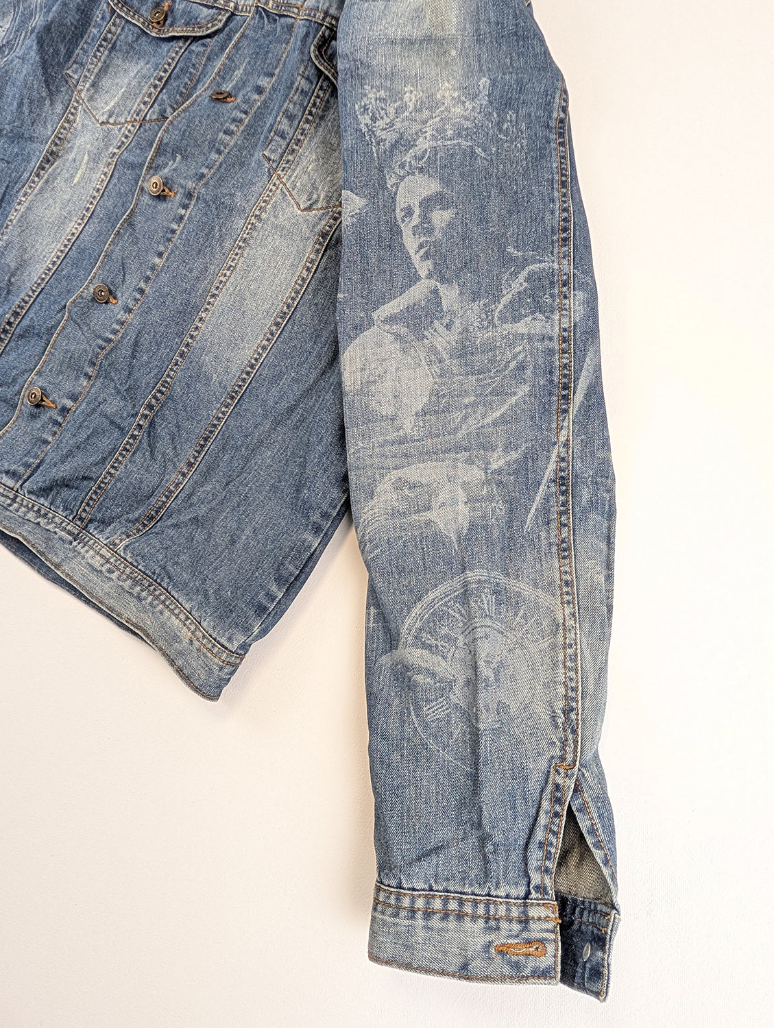 Tattoo-Jacket