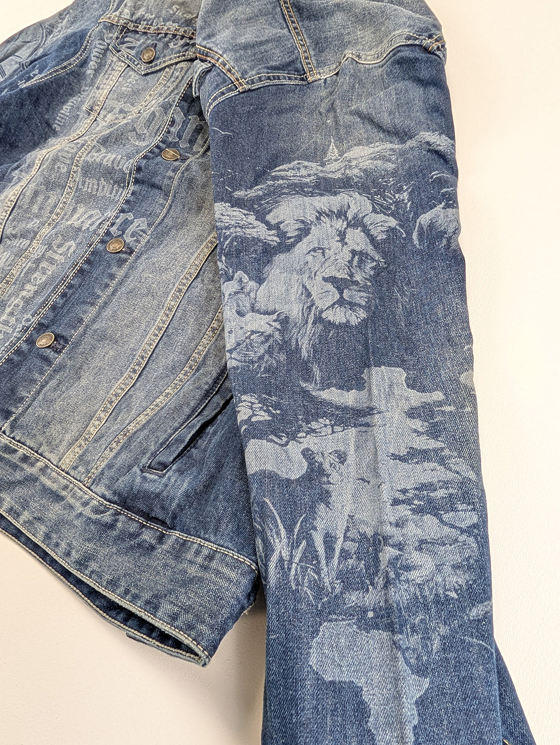 Tattoo-Jacket