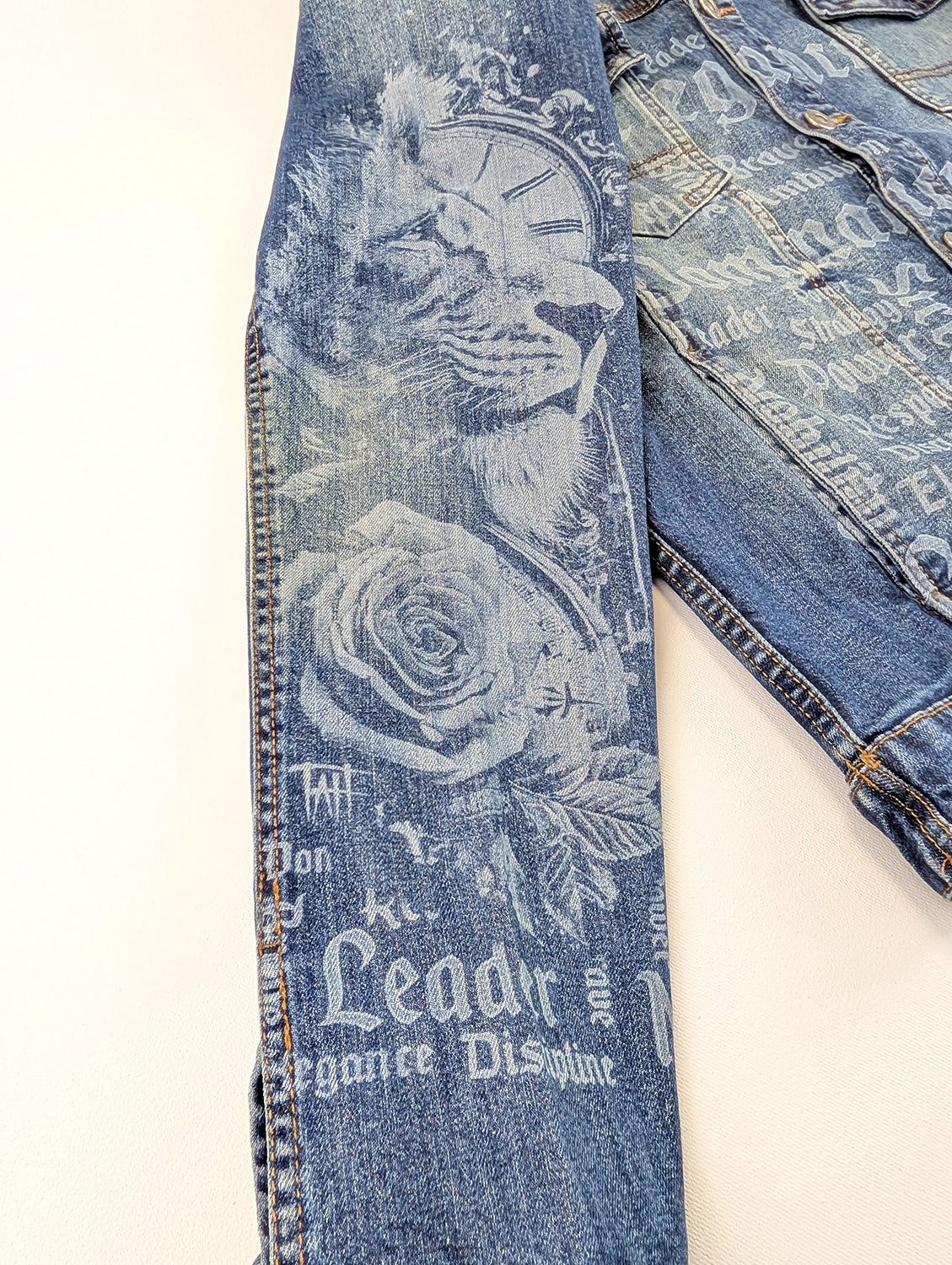 Tattoo-Jacket