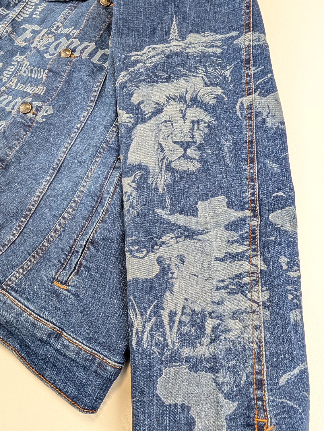 Tattoo-Jacket