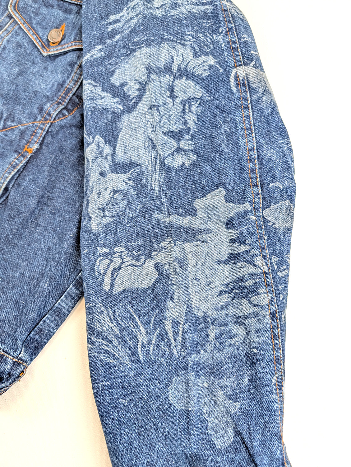 Tattoo-Jacket