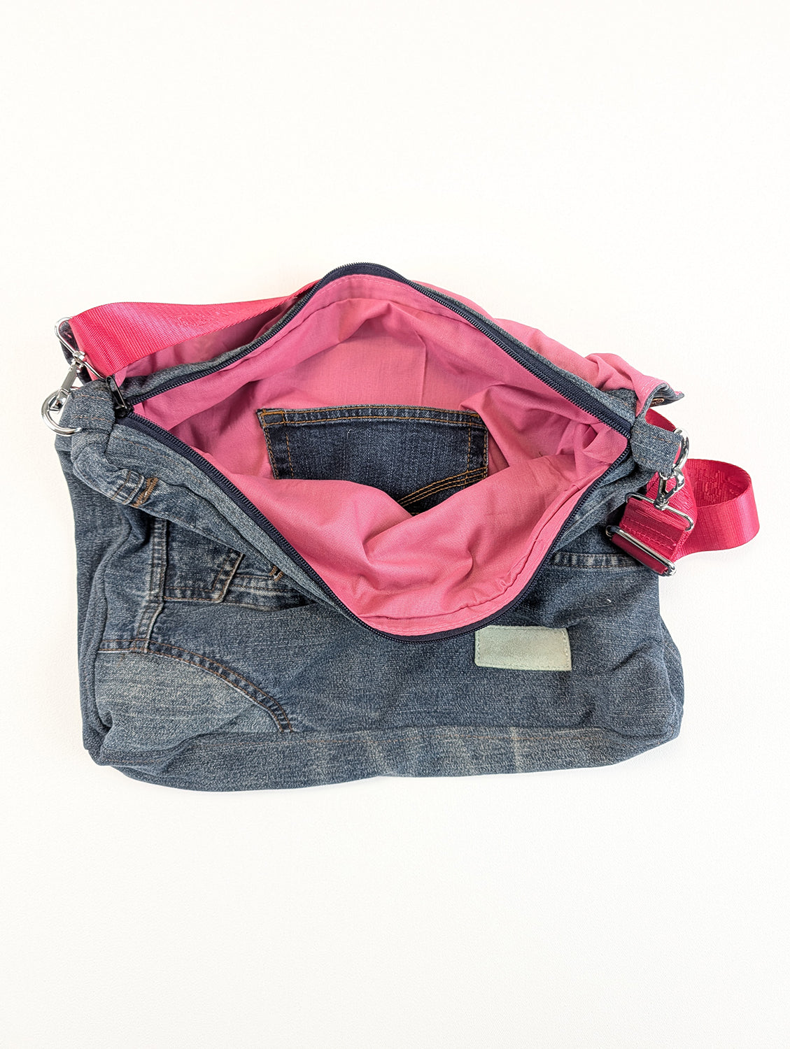 Envelope-style shoulder Bag