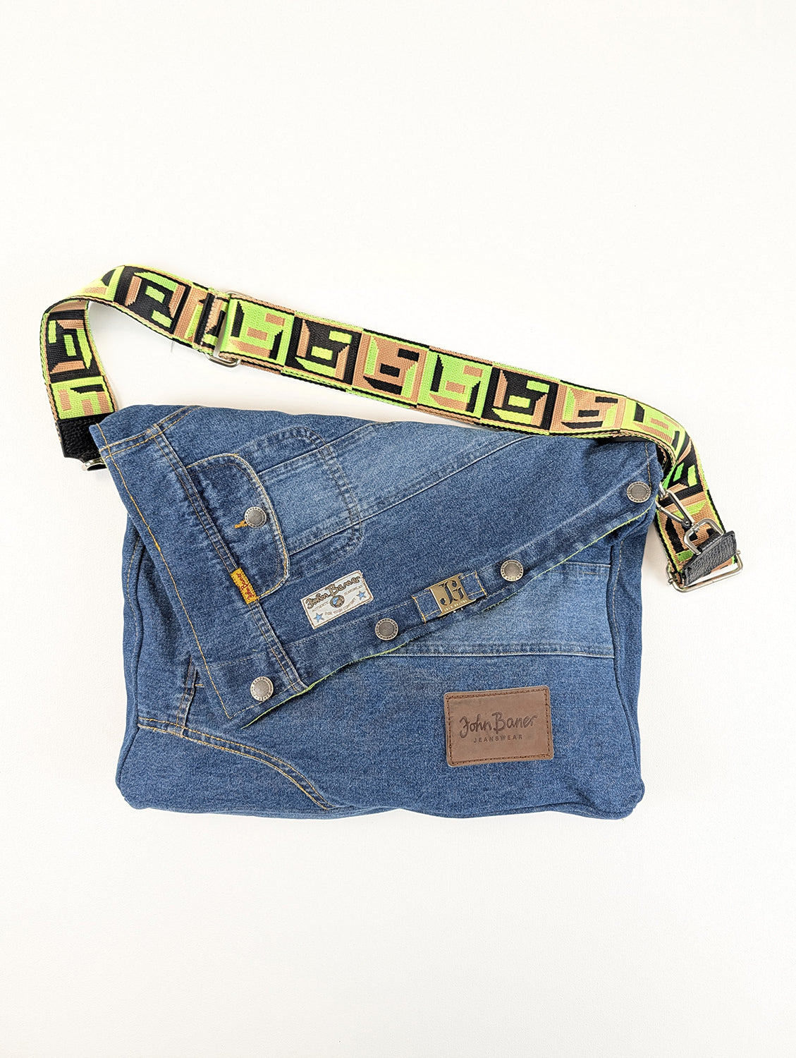 Envelope-style shoulder Bag